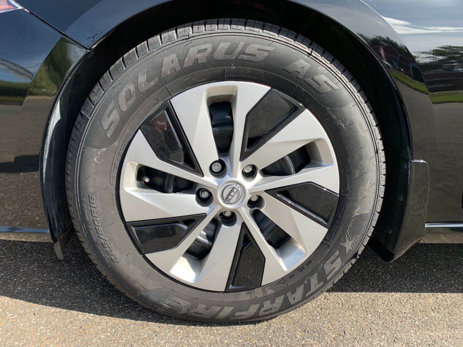 Used 2023 Nissan Altima 2.5 S FWD image 34