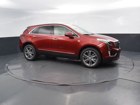 New 2025 Cadillac XT5 Premium Luxury w/ LPO, Floor Liner Package image 7