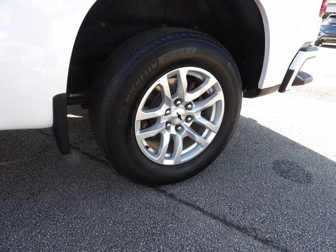 Used 2021 Chevrolet Silverado 1500 RST w/ Z71 Off-Road Package AWD/4WD image 19