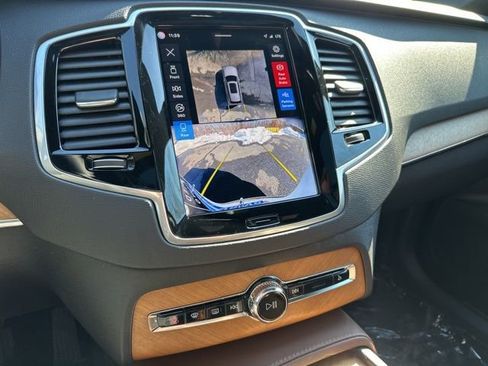 Certified 2024 Volvo XC90 B5 Plus w/ Protection Package Premier image 25