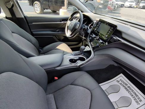 Used 2022 Toyota Camry LE w/ Carpet Mat Package (TMS) FWD image 13