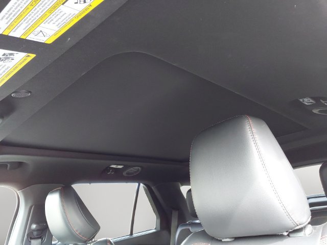 Certified 2025 Ford Explorer ST AWD/4WD image 12