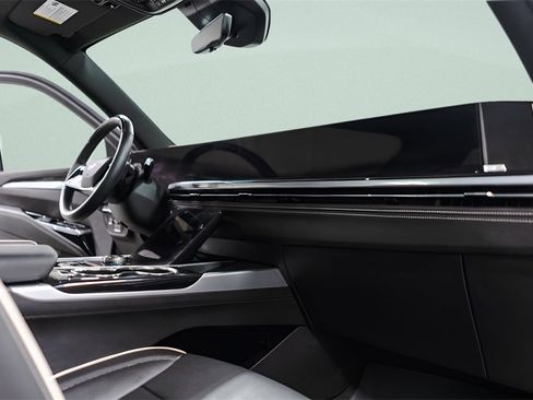 Used 2025 Cadillac Escalade Sport w/ Touring Package image 39