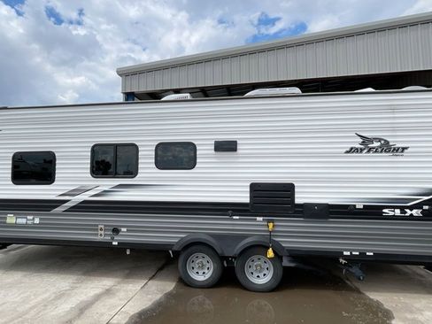 Used 2022 Ford F150 image 2