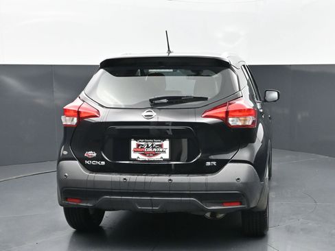 Used 2020 Nissan Kicks SR w/ SR Premium Package FWD image 5