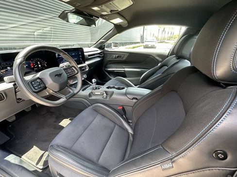Used 2024 Ford Mustang Dark Horse w/ Dark Horse Handlin Package RWD image 4