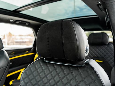 Used 2023 Bentley Bentayga Speed image 27