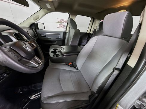 Used 2024 RAM 1500 Classic SLT image 24