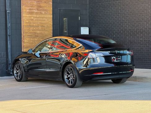 Used 2019 Tesla Model 3 Standard Range Plus image 15