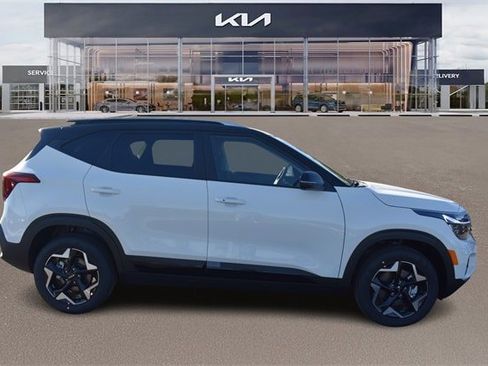 New 2026 Kia Seltos S image 2