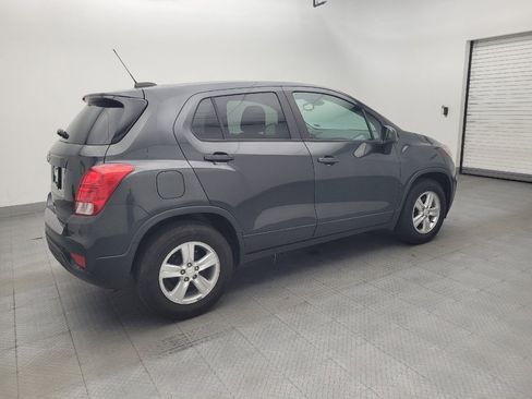 Used 2020 Chevrolet Trax LS w/ Tint and Cruise Package FWD image 10