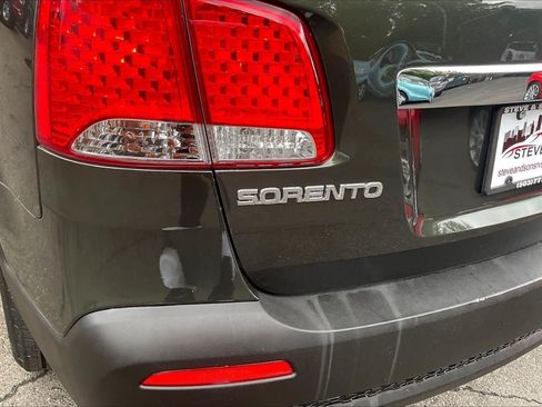 Used 2013 Kia Sorento LX AWD/4WD image 23