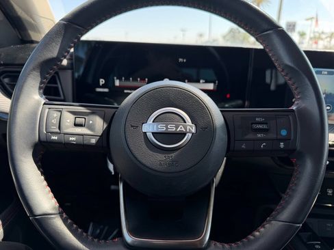 Certified 2025 Nissan Kicks SR AWD/4WD image 23