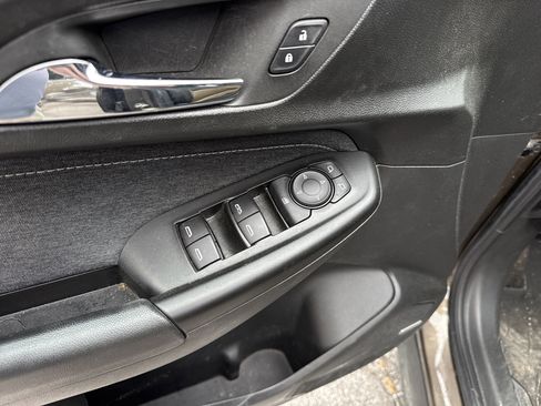 Used 2022 Chevrolet TrailBlazer ACTIV w/ Technology Package image 31