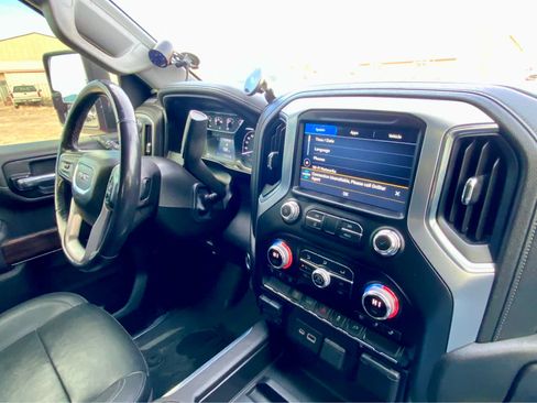 Used 2021 GMC Sierra 3500 SLT w/ SLT Convenience Package image 41