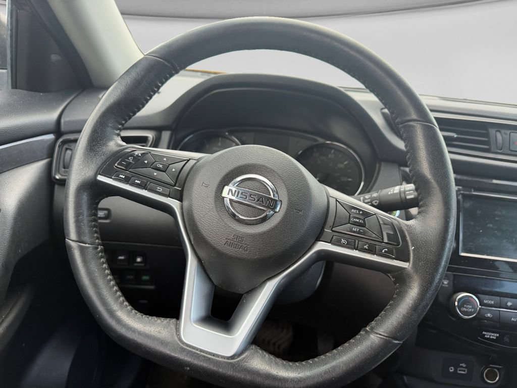 Used 2019 Nissan Rogue SV AWD/4WD image 15