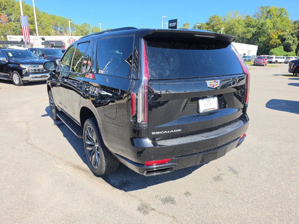 Used 2022 Cadillac Escalade Sport AWD/4WD image 5