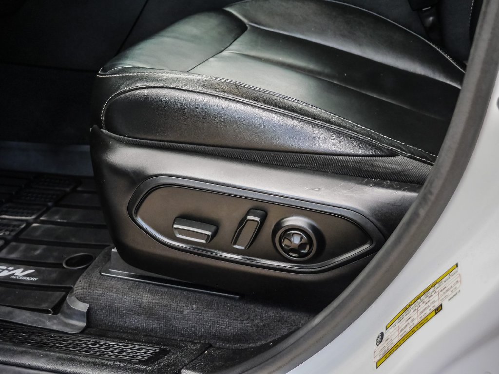 Used 2022 Jeep Grand Cherokee L Limited RWD image 35