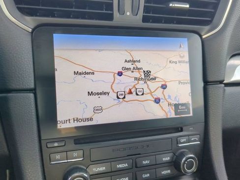 Used 2017 Porsche 911 Carrera image 18