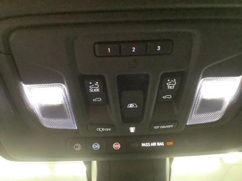 Used 2021 Chevrolet Silverado 2500 High Country w/ Z71 Off-Road Package image 20