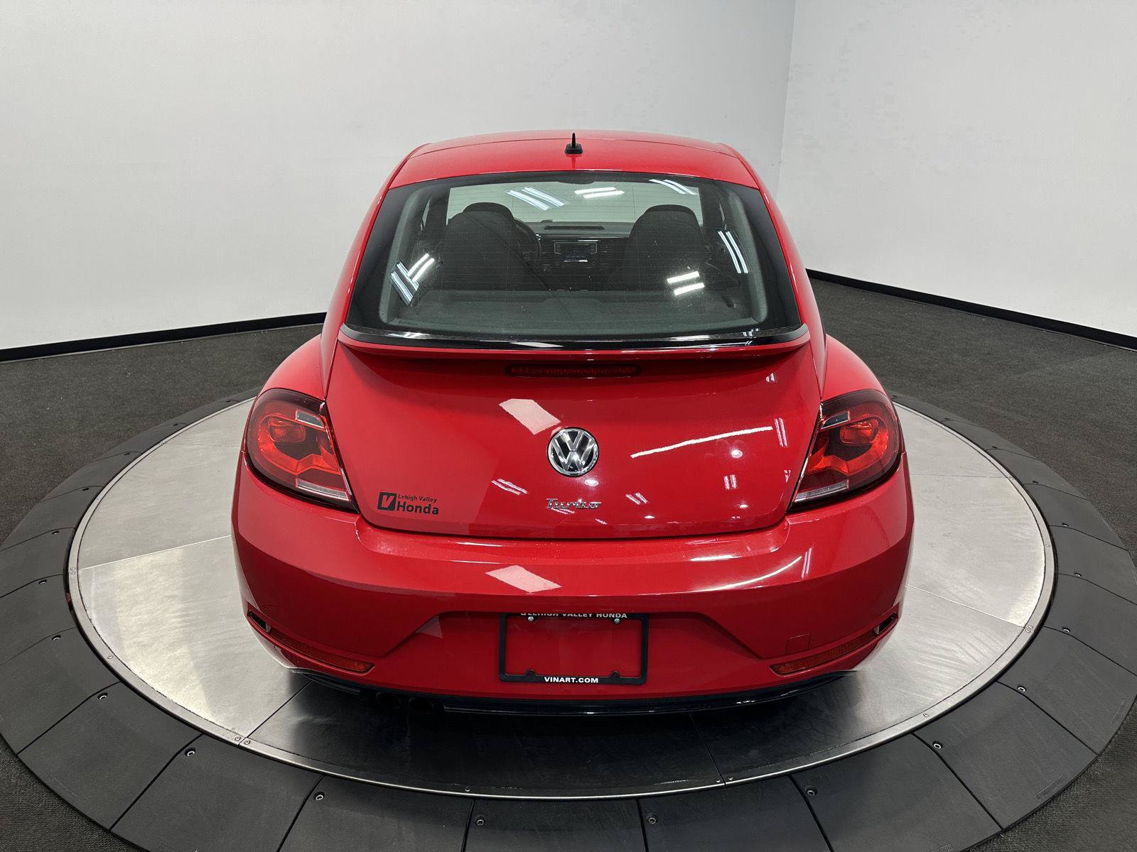 Used 2019 Volkswagen Beetle 2.0T FWD image 6