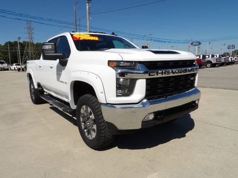 Used 2022 Chevrolet Silverado 3500 LT image 4