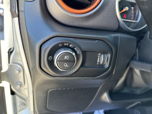 Used 2023 Jeep Gladiator Mojave w/ LED Lighting Group image 30