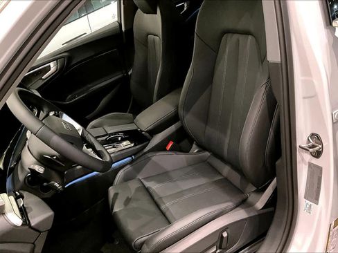 New 2025 Audi A5 2.0T Prestige image 8