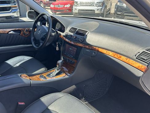 Used 2005 Mercedes-Benz E 500 Sedan image 18