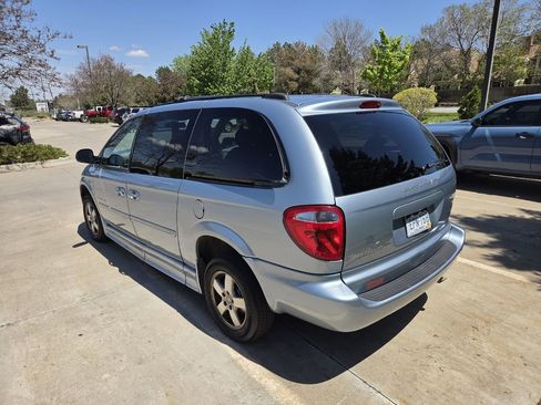 Used 2005 Dodge Grand Caravan SXT w/ Leather Interior Group FWD image 7