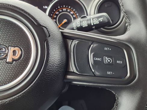 Used 2023 Jeep Wrangler Sport S image 18