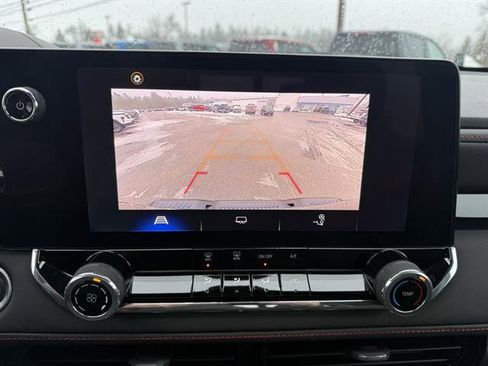 Used 2024 Chevrolet Colorado Z71 w/ Advanced Trailering Package image 40