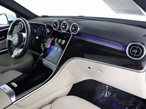 Certified 2026 Mercedes-Benz GLC 300 image 9