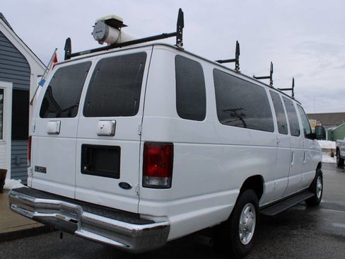 Used 2003 Ford E-350 and Econoline 350 XL RWD image 11