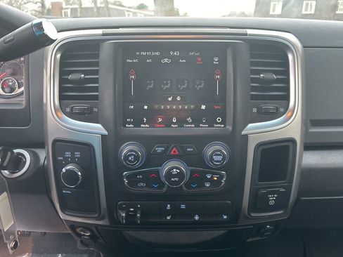 Used 2018 RAM 2500 Big Horn image 17