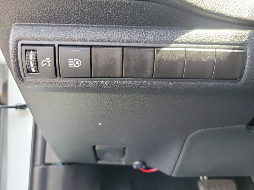 Used 2024 Toyota Corolla LE FWD image 23