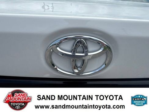 Used 2023 Toyota Corolla LE FWD image 11