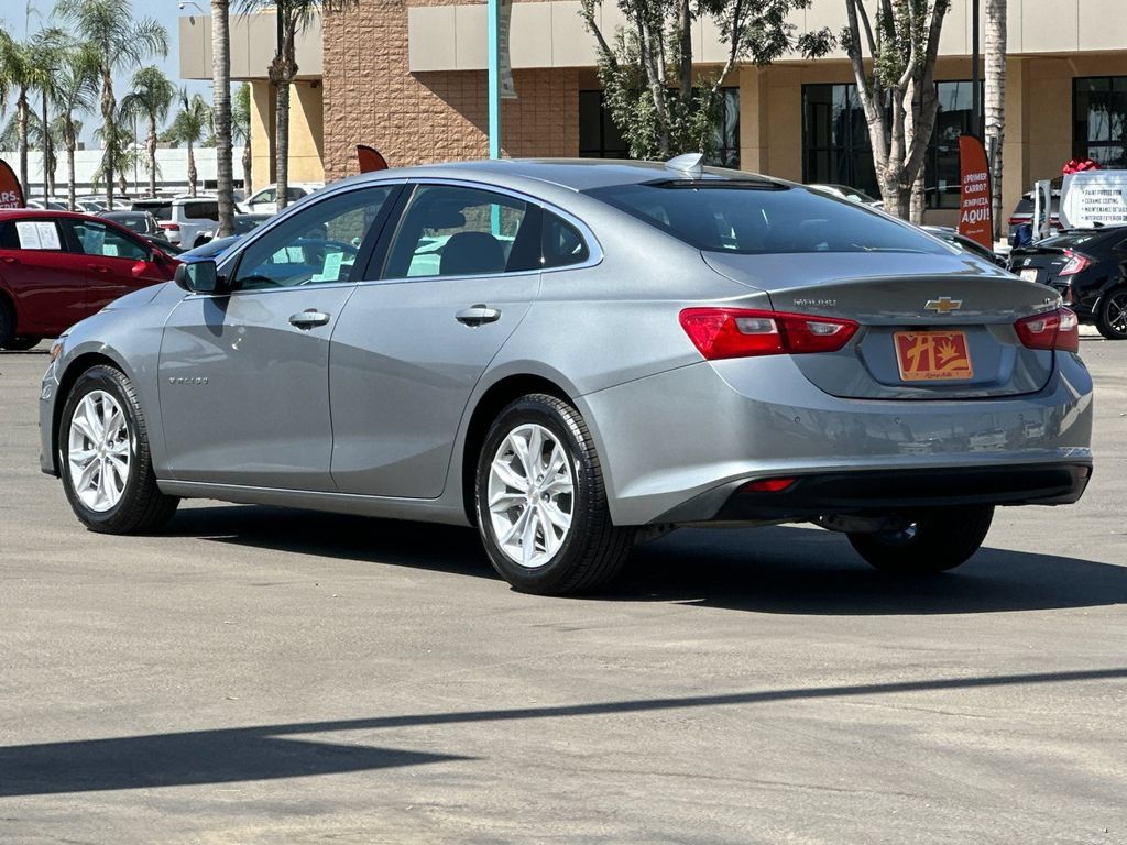 Used 2024 Chevrolet Malibu LT FWD image 3