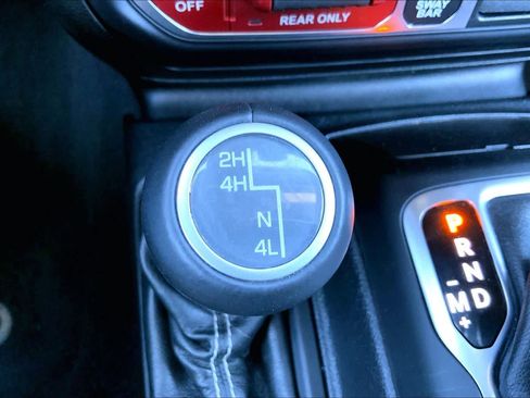 Used 2020 Jeep Gladiator Rubicon image 36