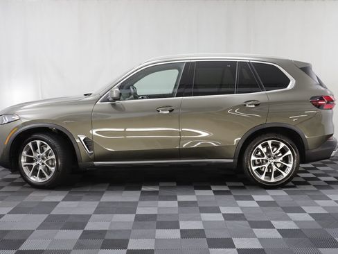 Used 2026 BMW X5 xDrive40i AWD/4WD image 4
