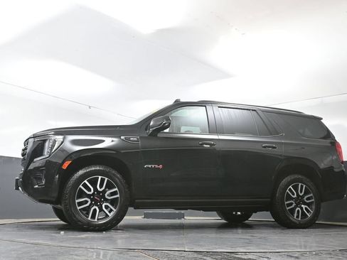 Used 2024 GMC Yukon AT4 w/ AT4 Premium Package AWD/4WD image 57
