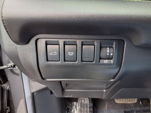 Used 2025 Subaru Ascent Onyx Edition image 19