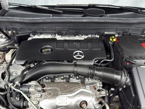 Certified 2022 Mercedes-Benz GLB 250 4MATIC image 23
