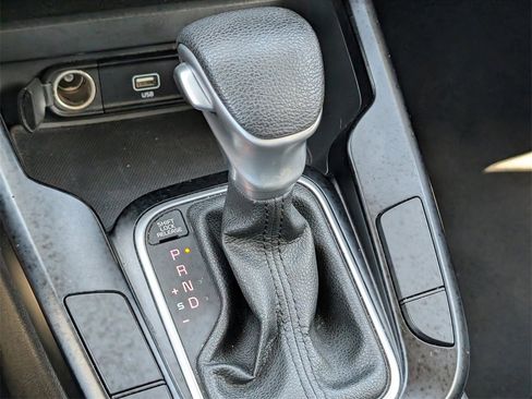 Used 2022 Kia Soul LX w/ Technology Package image 28