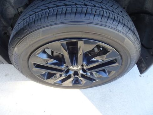 Used 2024 Toyota RAV4 XLE Premium FWD image 10
