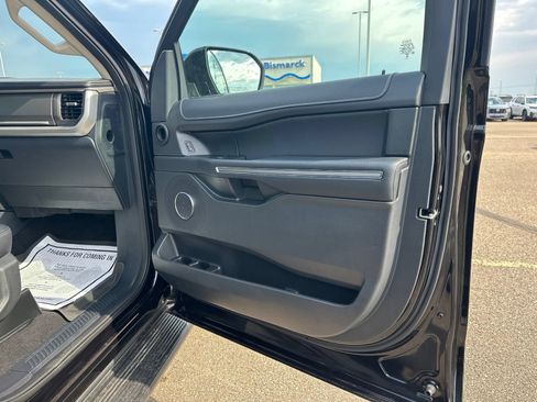 Used 2024 Ford Expedition Max XLT AWD/4WD image 47