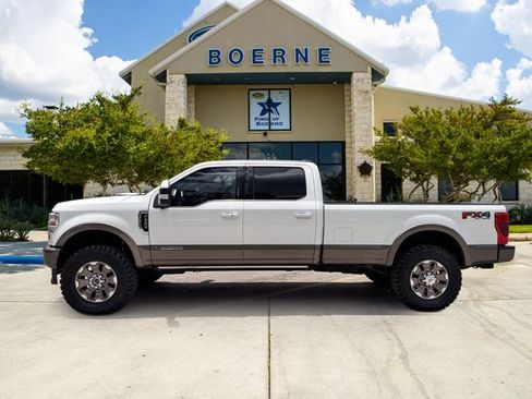 Used 2022 Ford F350 King Ranch w/ King Ranch Ultimate Package AWD/4WD image 2