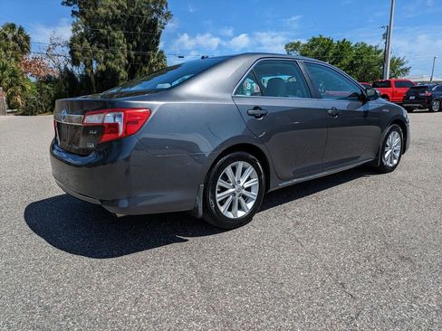 Used 2013 Toyota Camry XLE w/ Leather Pkg image 6