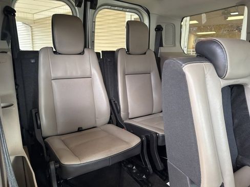 Used 2014 Ford Transit Connect XLT image 28