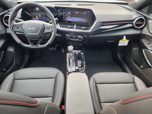 New 2026 Chevrolet Trax RS w/ Sunroof Package image 18